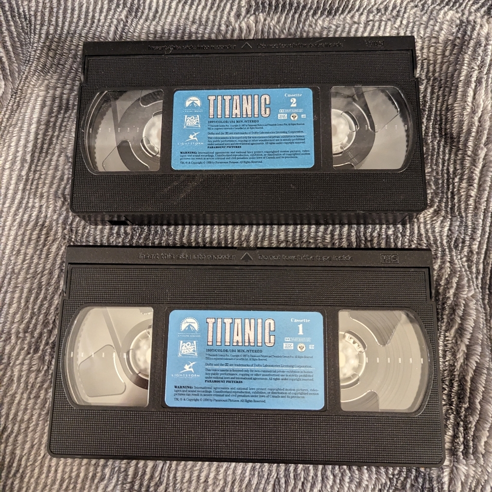 💵2/20$ bundle and save💵 Titanic double VHS - Picture 6 of 6